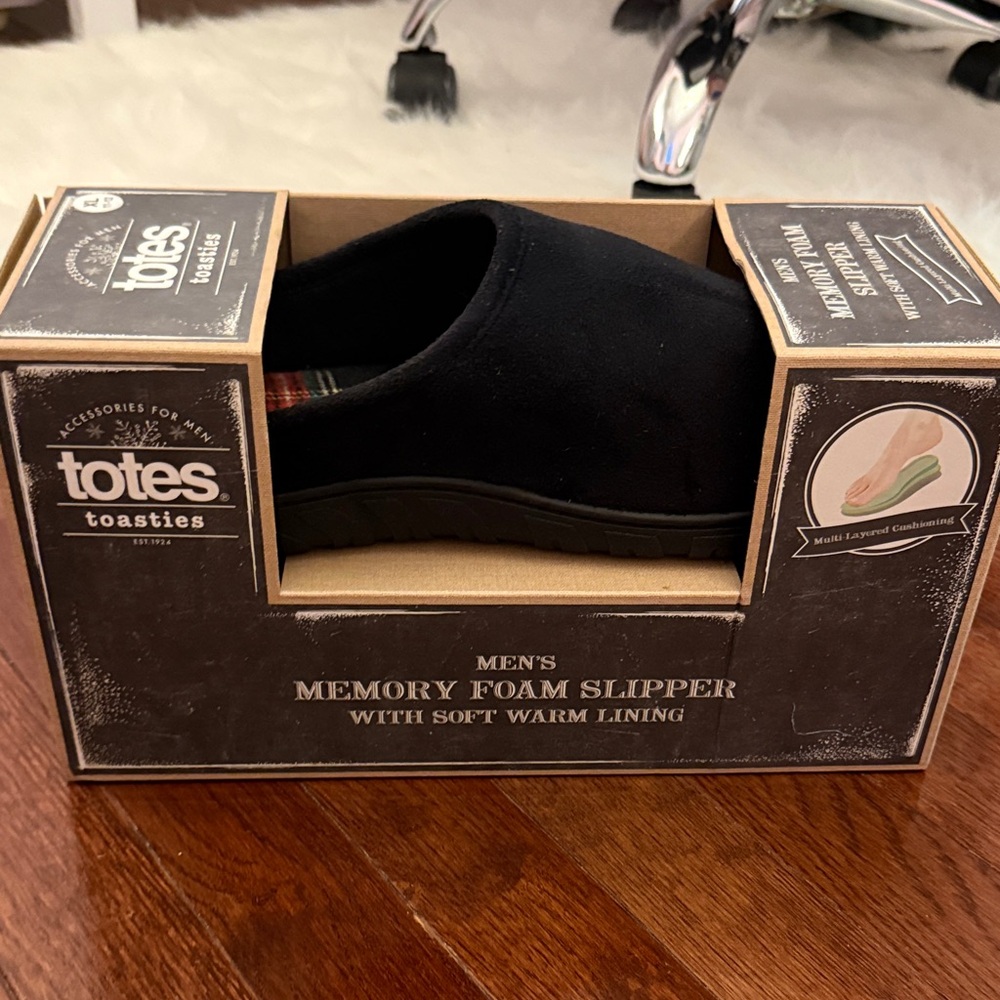 Totes Men's Black Slip-On Loafers